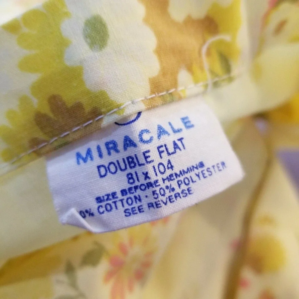 Vintage Miracale Yellow Floral Daisy Double Full Flat and Fitted‎ Sheet Set 70s